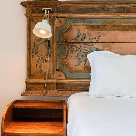 Portuguese Inspired Deco, Downtown Flat For 6 Лиссабон