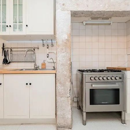 Appartement Portuguese Inspired Deco, Downtown Flat For 6 *